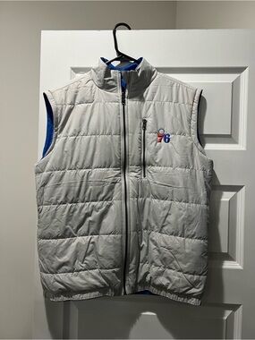 Philadelphia 76ers Puffer Vest - Light Gray with Blue Accents
